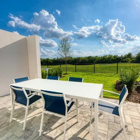 Et016 - Aqua Townhouse With Games Room At Reunion